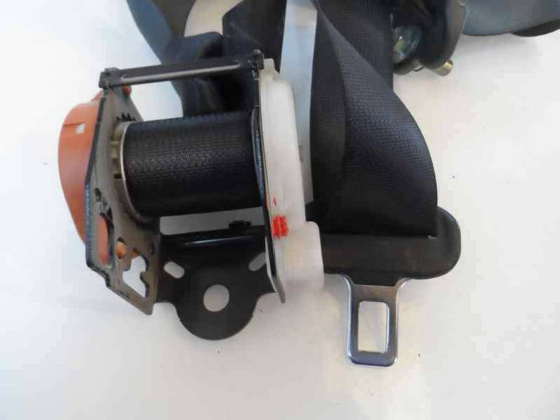 CINTURON SEGURIDAD TRASERO DERECHO OPEL AGILA B 2009 1.3 16V CDTI (75 CV)