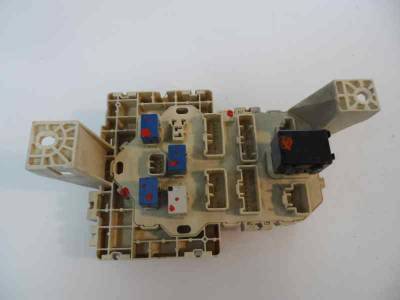 CAJA RELES FUSIBLES OPEL AGILA B 2009 1.3 16V CDTI (75 CV)