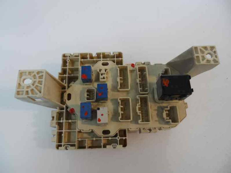 CAJA RELES FUSIBLES OPEL AGILA B 2009 1.3 16V CDTI (75 CV)