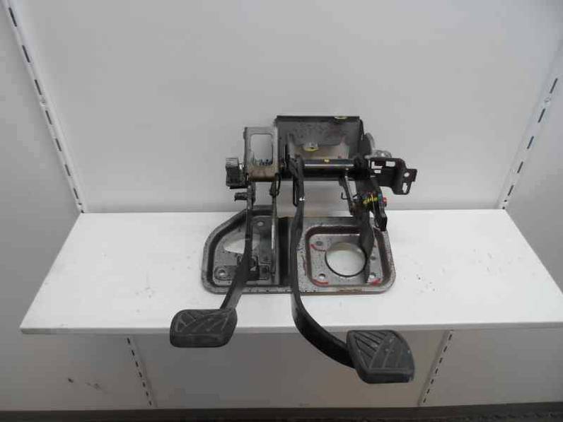 PEDAL EMBRAGUE OPEL AGILA B 2009 1.3 16V CDTI (75 CV)