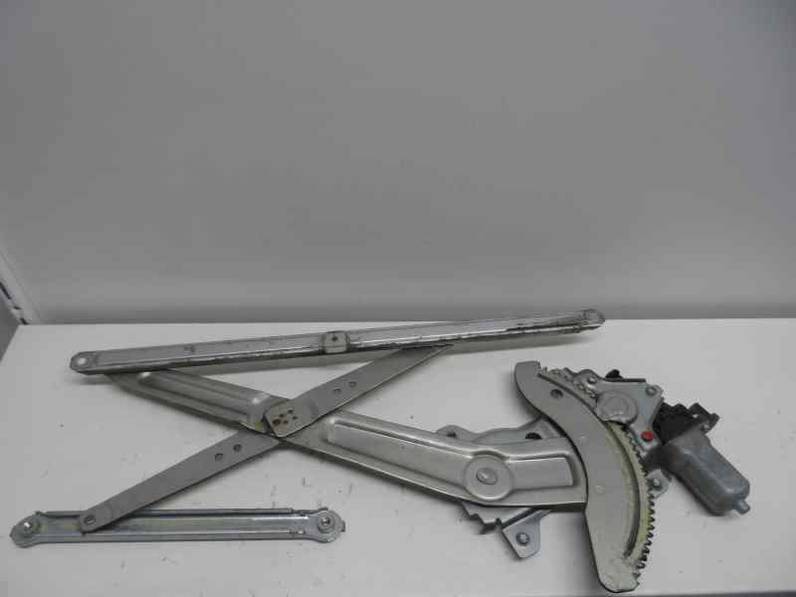 ELEVALUNAS DELANTERO IZQUIERDO OPEL AGILA B 2009 1.3 16V CDTI (75 CV)