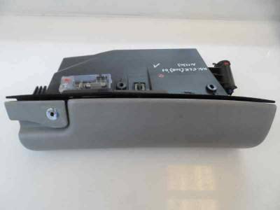 GUANTERA MERCEDES CLASE CLK COUPE 2001 2.3 COMPRESOR (197 CV)