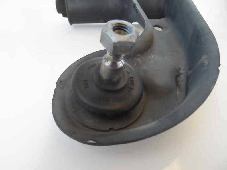 BRAZO SUSPENSION SUPERIOR DELANTERO DERECHO MERCEDES CLASE CLK COUPE 2001 2.3 COMPRESOR (197 CV)