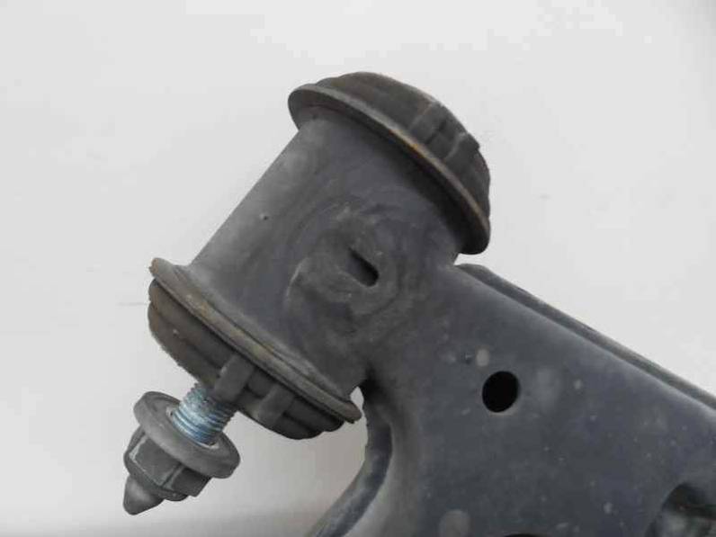 BRAZO SUSPENSION INFERIOR DELANTERO DERECHO MERCEDES CLASE CLK COUPE 2001 2.3 COMPRESOR (197 CV)