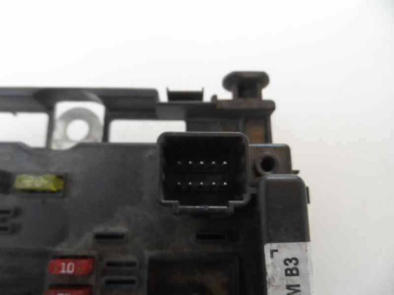 CAJA RELES FUSIBLES CITROEN XSARA BERLINA 2001 1.6 16V (109 CV)