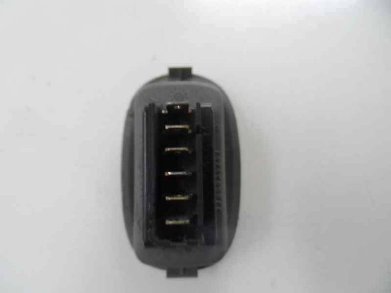 MANDO ELEVALUNAS TRASERO IZQUIERDO RENAULT SCENIC 2000 2.0 16V (139 CV)