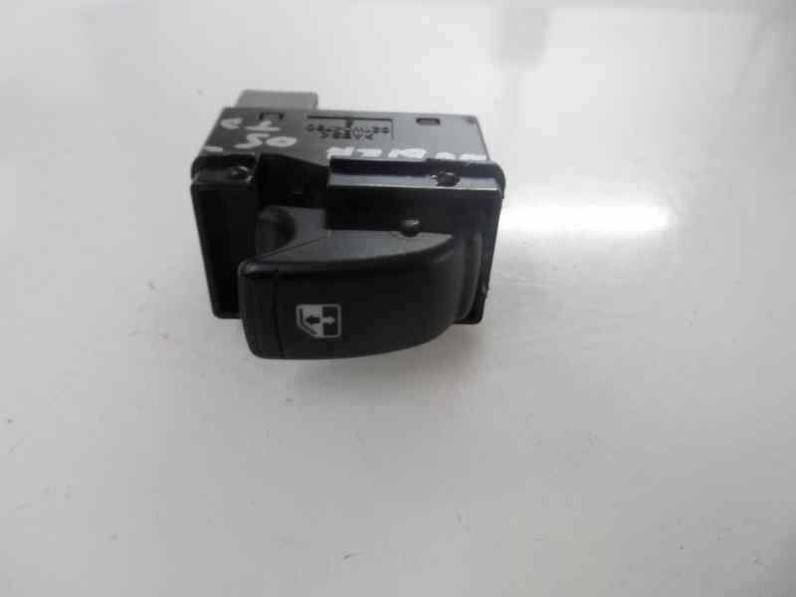 MANDO ELEVALUNAS TRASERO DERECHO CHEVROLET NUBIRA BERLINA 2005 1.8 (122 CV)