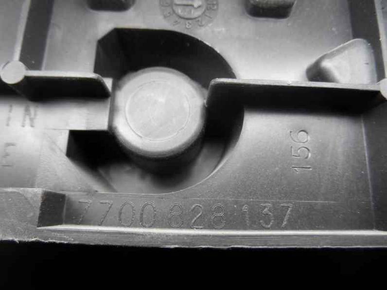 PILOTO TRASERO IZQUIERDO RENAULT MEGANE I BERLINA HATCHBACK 1996 2.0 (113 CV)