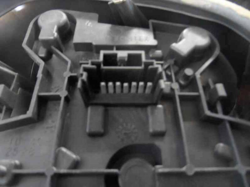 PILOTO TRASERO DERECHO RENAULT MEGANE I BERLINA HATCHBACK 1996 2.0 (113 CV)