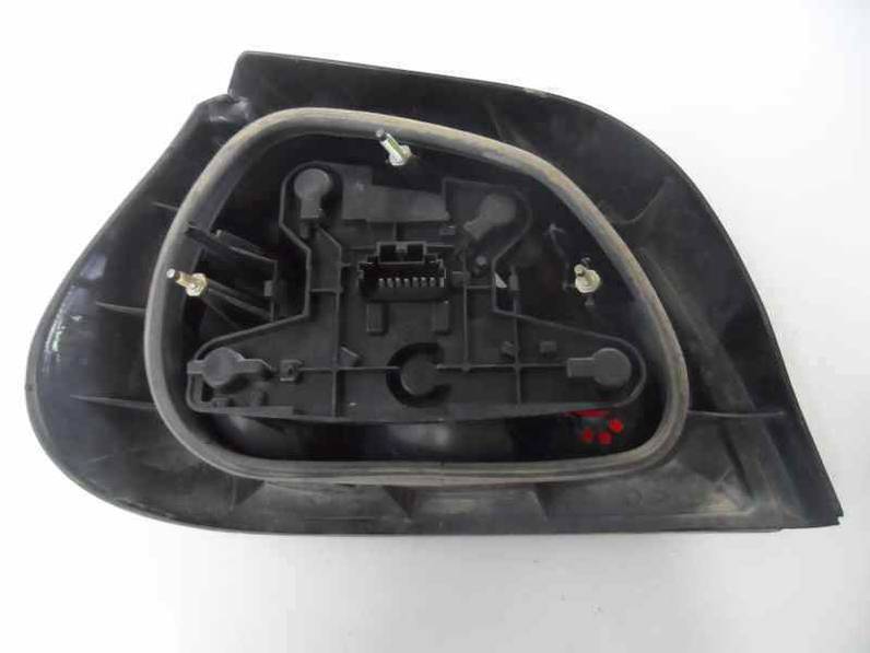 PILOTO TRASERO DERECHO RENAULT MEGANE I BERLINA HATCHBACK 1996 2.0 (113 CV)