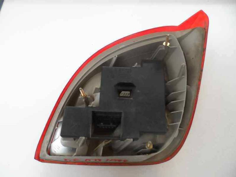 PILOTO TRASERO IZQUIERDO FORD FIESTA BERLINA 1999 1.3 (60 CV)