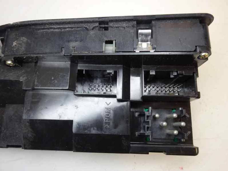 MANDO ELEVALUNAS DELANTERO IZQUIERDO BMW SERIE 5 BERLINA 1996 2.5 TURBODIESEL (143 CV)