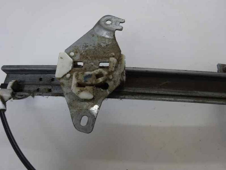 ELEVALUNAS TRASERO DERECHO NISSAN ALMERA TINO 2000