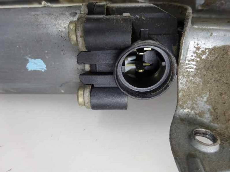 ELEVALUNAS TRASERO IZQUIERDO NISSAN ALMERA TINO 2000