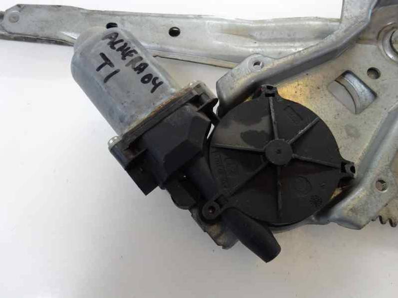 ELEVALUNAS TRASERO IZQUIERDO NISSAN ALMERA 2000