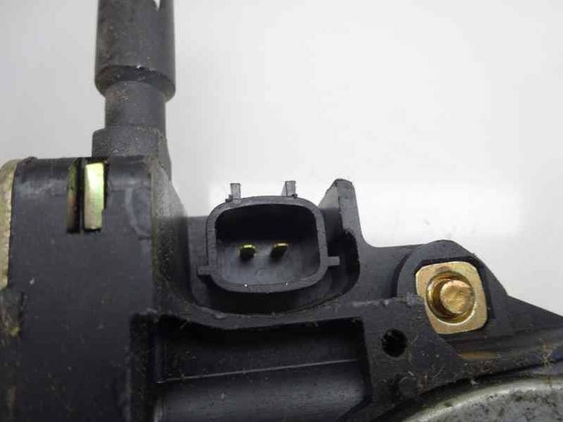 ELEVALUNAS TRASERO DERECHO NISSAN ALMERA 2000