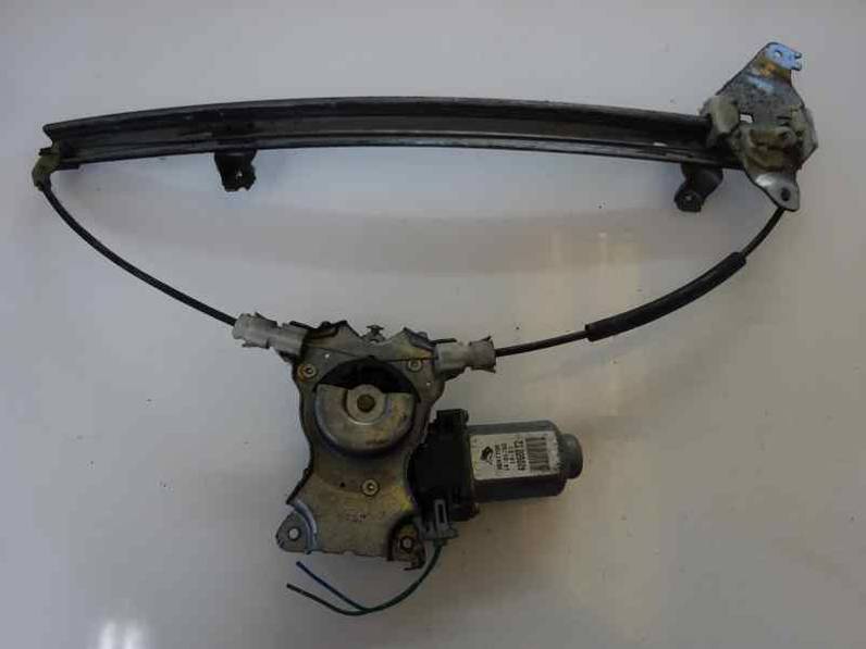ELEVALUNAS DELANTERO DERECHO NISSAN ALMERA 2000