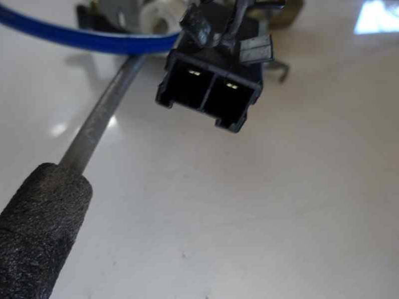 ELEVALUNAS DELANTERO IZQUIERDO NISSAN ALMERA 2000