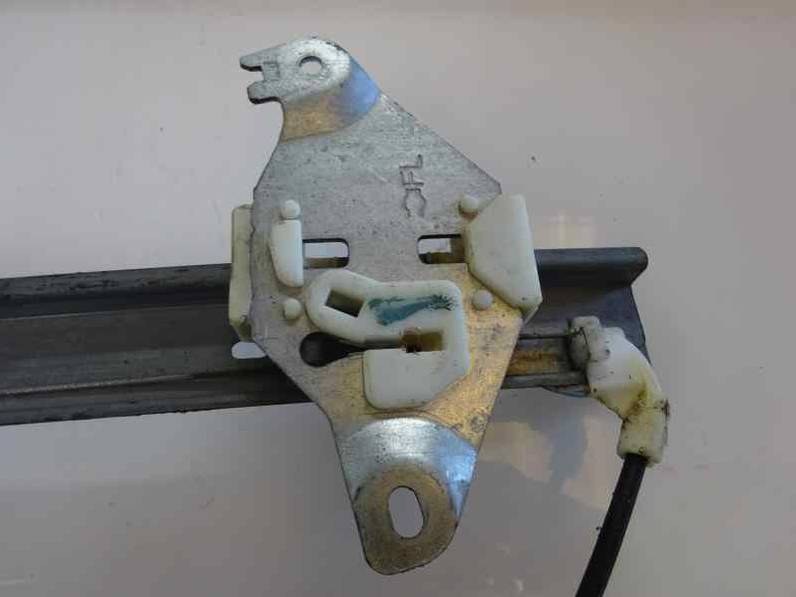 ELEVALUNAS TRASERO IZQUIERDO NISSAN ALMERA TINO 2000