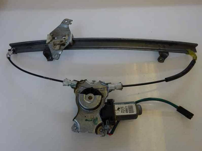 ELEVALUNAS DELANTERO DERECHO NISSAN ALMERA 2000