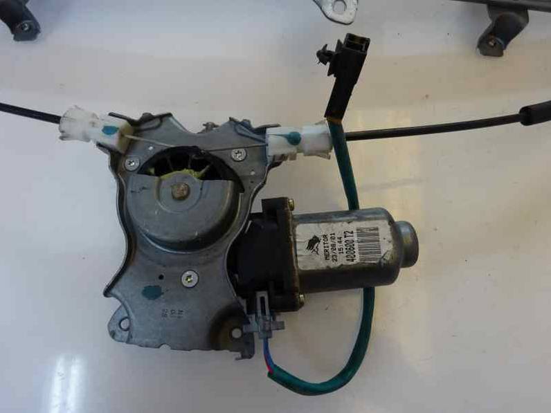 ELEVALUNAS DELANTERO DERECHO NISSAN ALMERA TINO 2000