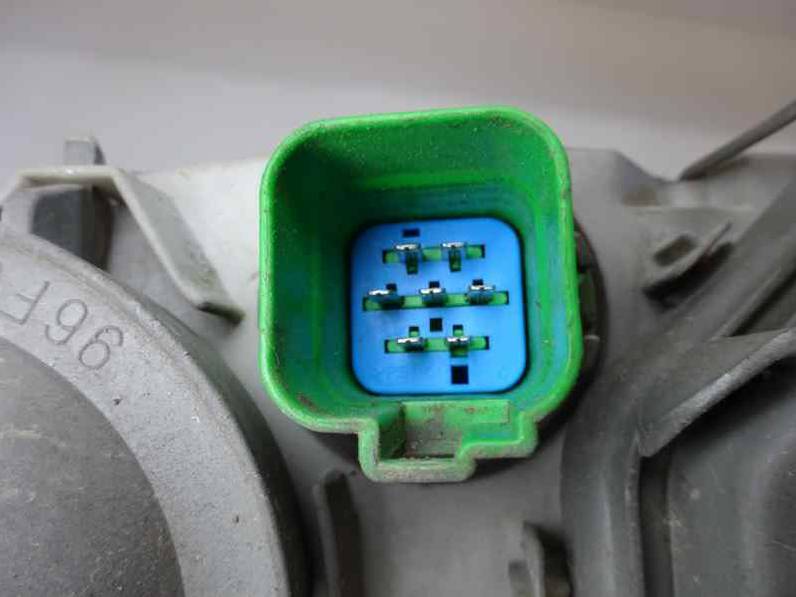 FARO DERECHO FORD FIESTA BERLINA 1996 1.25 16V (75 CV)