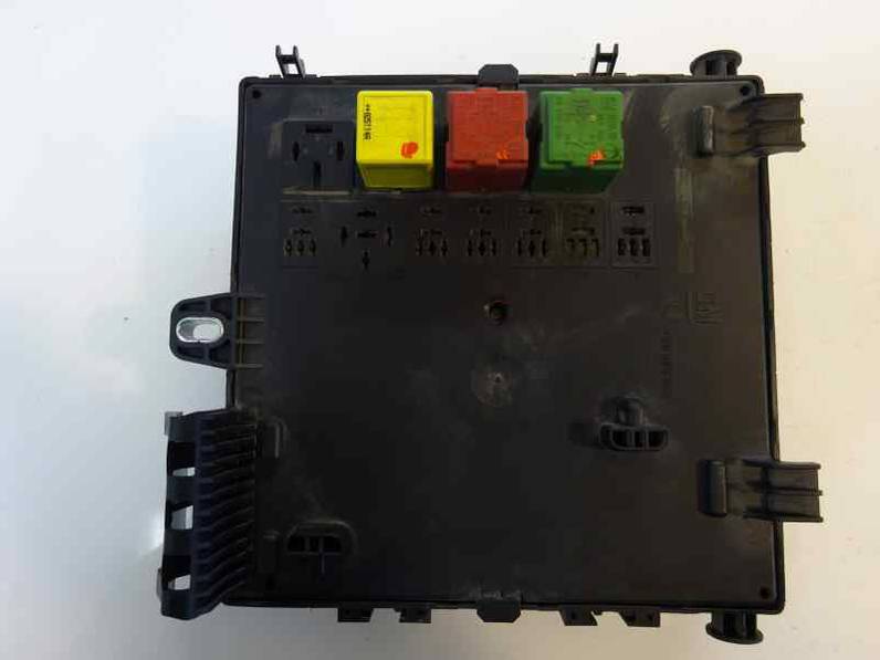 CAJA RELES FUSIBLES OPEL VECTRA C BERLINA 2003 2.2 16V DTI (125 CV)