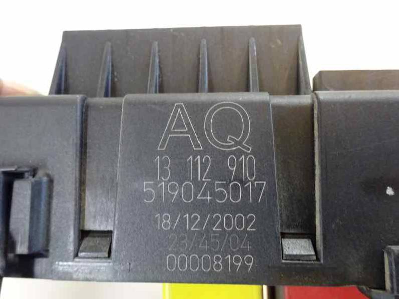 CAJA RELES FUSIBLES OPEL VECTRA C BERLINA 2003 2.2 16V DTI (125 CV)