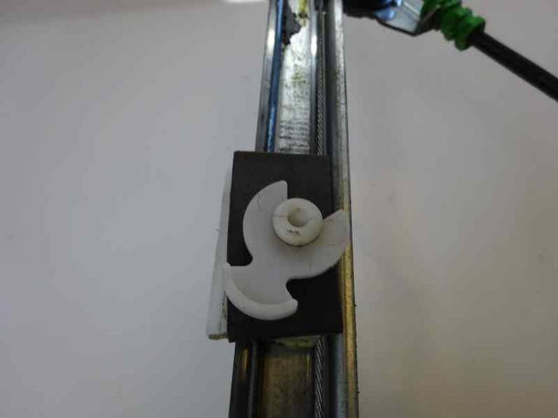 ELEVALUNAS DELANTERO IZQUIERDO MERCEDES CLASE A 2000 1.4 (82 CV)