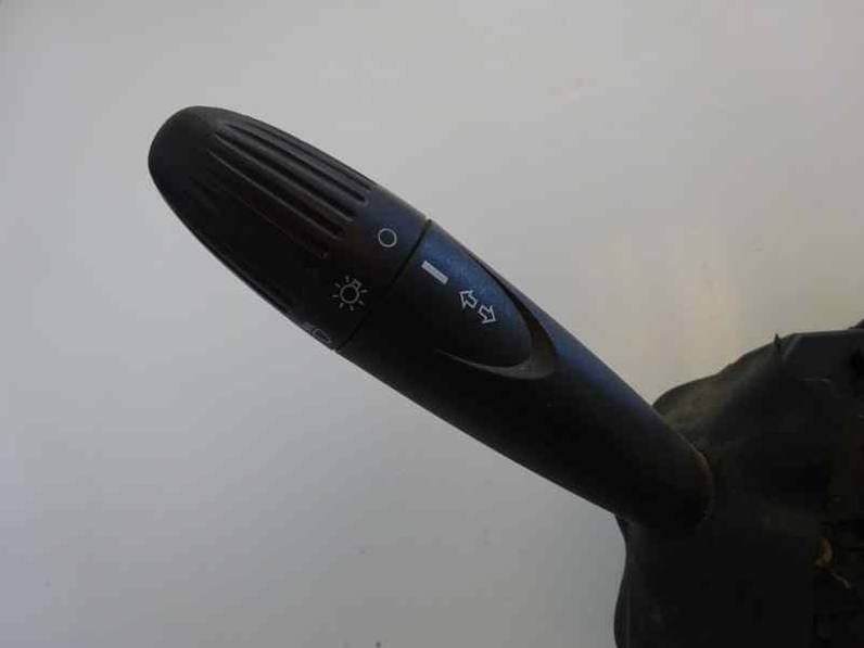 MANDO MULTIFUNCION FIAT PUNTO BERLINA 2001 1.2 16V (80 CV)