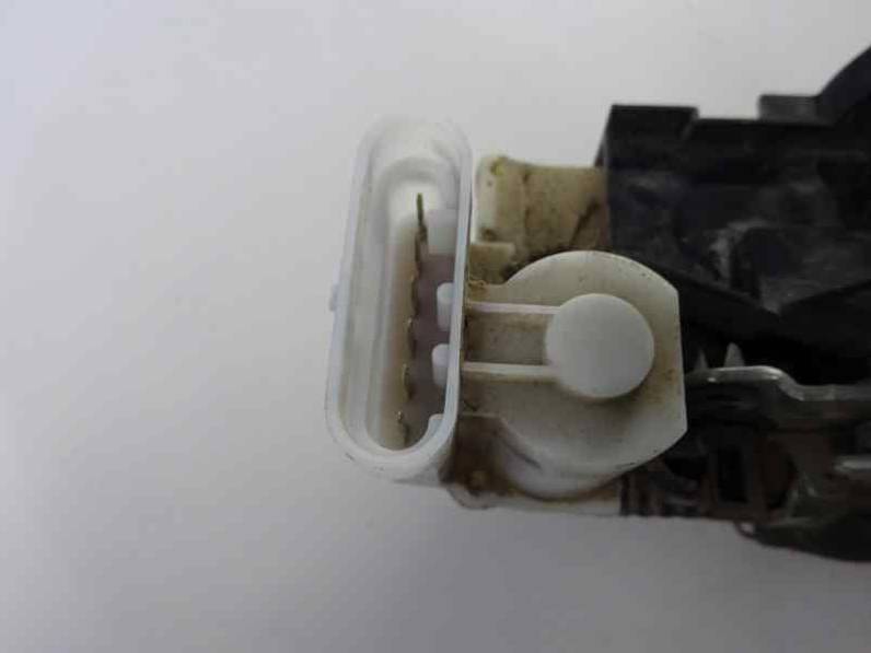 CERRADURA PUERTA DELANTERA DERECHA FIAT PUNTO BERLINA 2001 1.2 16V (80 CV)