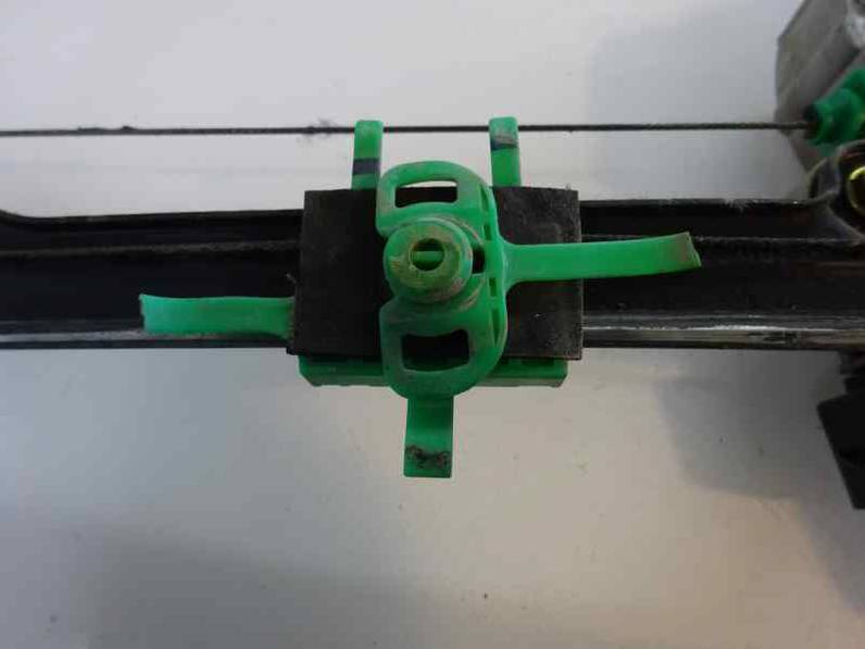 ELEVALUNAS DELANTERO IZQUIERDO FIAT PUNTO BERLINA 2001 1.2 16V (80 CV)