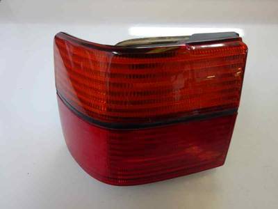 PILOTO TRASERO IZQUIERDO VOLKSWAGEN VENTO 1993 1.8 INY 5V (75 CV)