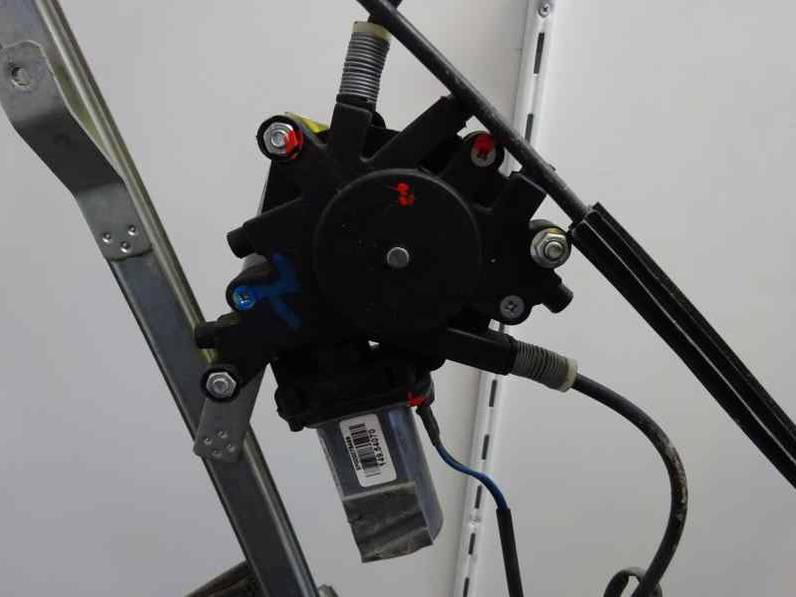 ELEVALUNAS DELANTERO DERECHO VOLKSWAGEN VENTO 1993 1.8 INY 5V (75 CV)