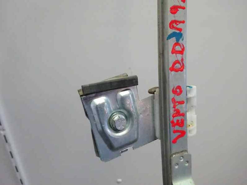 ELEVALUNAS DELANTERO DERECHO VOLKSWAGEN VENTO 1993 1.8 INY 5V (75 CV)