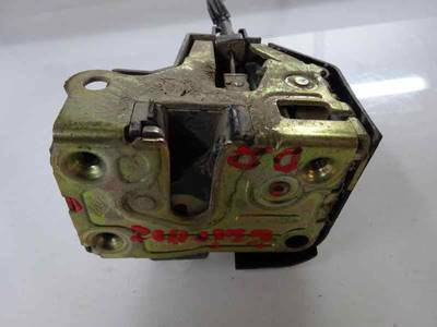 CERRADURA PUERTA DELANTERA DERECHA RENAULT CLIO II FASE II 2002 1.2 (75 CV)