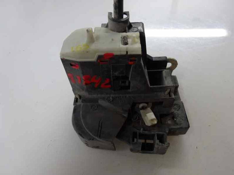 CERRADURA PUERTA DELANTERA DERECHA RENAULT CLIO II FASE II 2002 1.2 (75 CV)