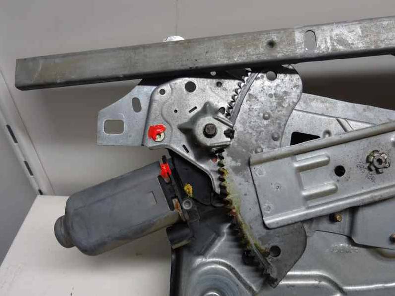 ELEVALUNAS DELANTERO DERECHO RENAULT LAGUNA 1995 2.2 D (83 CV)