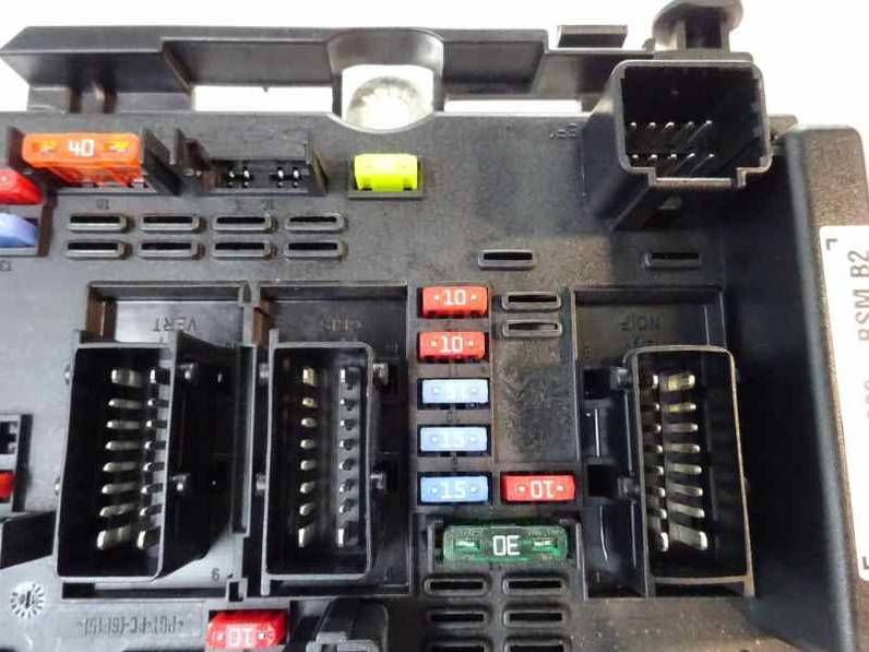 CAJA RELES FUSIBLES CITROEN BERLINGO 2005 1.6 16V HDI (75 CV)