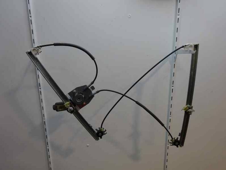 ELEVALUNAS DELANTERO DERECHO RENAULT LAGUNA II 2003 1.9 DCI D (120 CV)