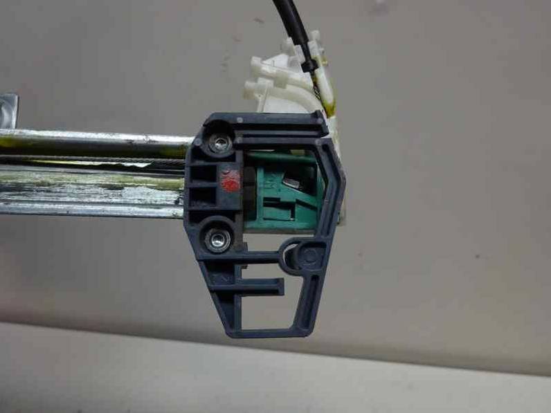 ELEVALUNAS DELANTERO IZQUIERDO RENAULT SCENIC II 2003 1.9 DCI D (120 CV)