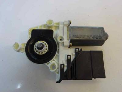 MOTOR ELEVALUNAS TRASERO IZQUIERDO VOLKSWAGEN GOLF IV BERLINA 2000 1.9 TDI (90 CV)