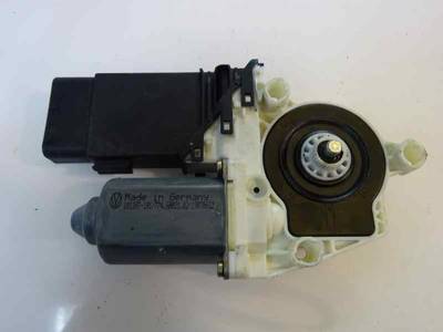 MOTOR ELEVALUNAS DELANTERO IZQUIERDO VOLKSWAGEN GOLF IV BERLINA 2000 1.9 TDI (90 CV)
