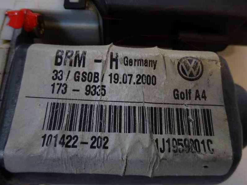 MOTOR ELEVALUNAS DELANTERO IZQUIERDO VOLKSWAGEN GOLF IV BERLINA 2000 1.9 TDI (90 CV)