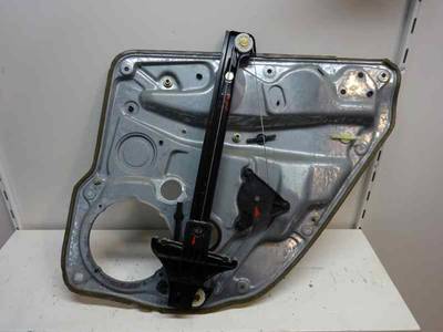 ELEVALUNAS TRASERO IZQUIERDO VOLKSWAGEN GOLF IV BERLINA 2000 1.9 TDI (90 CV)