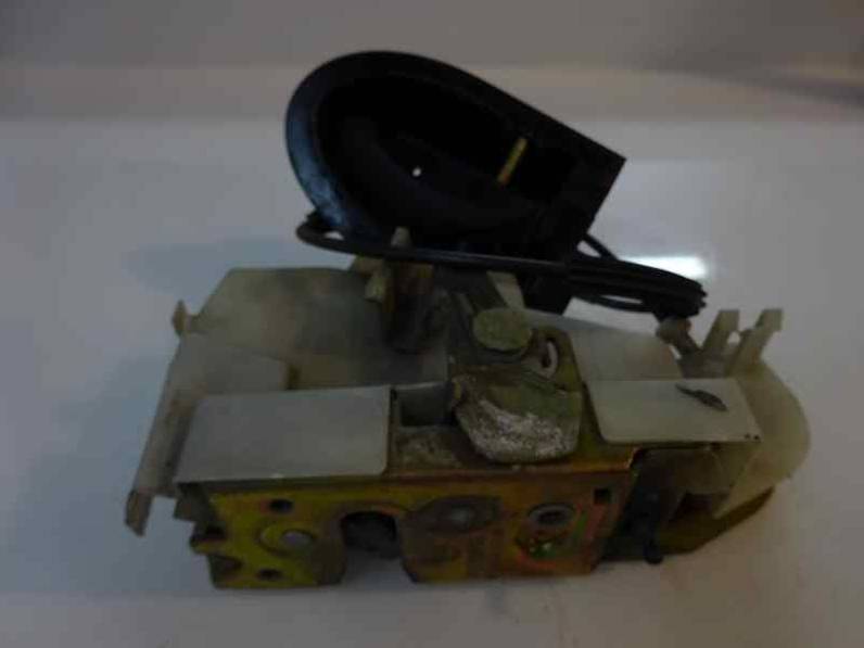 CERRADURA PUERTA TRASERA DERECHA FORD FIESTA BERLINA 1999 1.3 (60 CV)