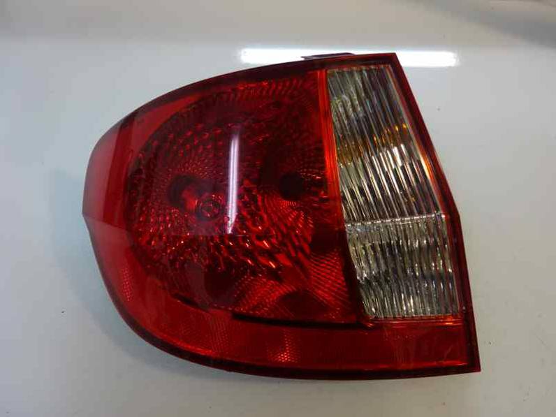 PILOTO TRASERO IZQUIERDO HYUNDAI GETZ 2002