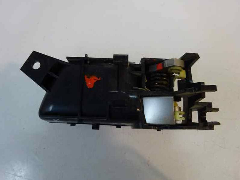 MANETA INTERIOR TRASERA DERECHA MITSUBISHI MONTERO 2003 3.2 DI-D (160 CV)