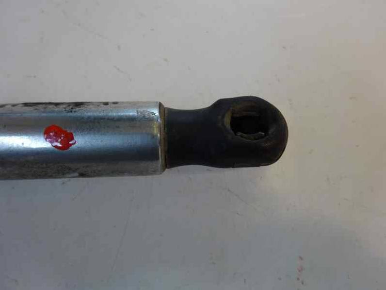 AMORTIGUADOR MALETERO PORTON VOLKSWAGEN PASSAT BERLINA 2001 1.9 TDI (131 CV)