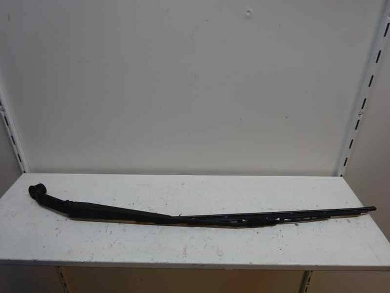 BRAZO LIMPIA DELANTERO DERECHO MITSUBISHI MONTERO 2003 3.2 DI-D (160 CV)